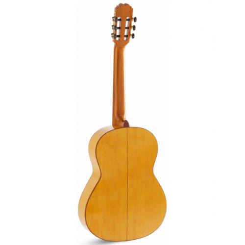 Класична гітара ADMIRA Triana Satinada